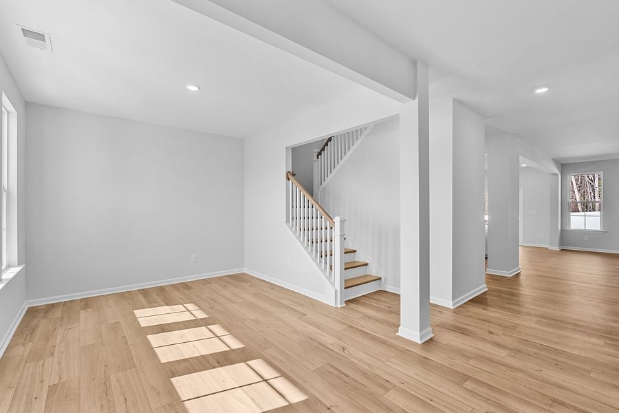 Spacious, unfurnished interior of a new home in Hanes Lake, Winston-Salem (Image 18).