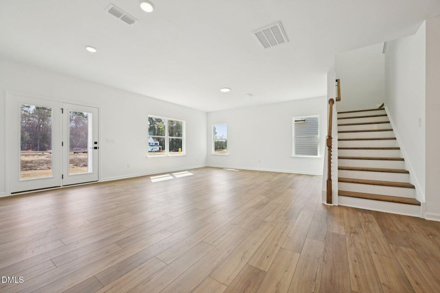 11-web-or-mls-Fetching Pl-S2503-011