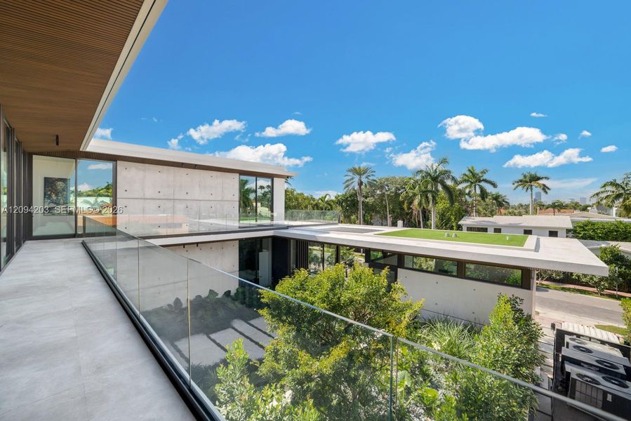 Exterior details and patio area of a home in , Miami Beach (Image 22).