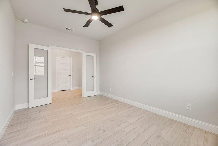 Spacious, unfurnished interior of a new home in , Pilot Point (Image 24).