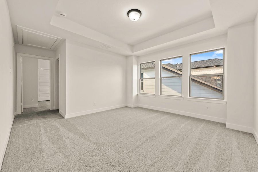 Spacious, unfurnished interior of a new home in Sunterra (Royal ISD), Katy (Image 14). Spacious, unfurnished interior of a new home in Sunterra (Royal ISD), Katy (Image 14).