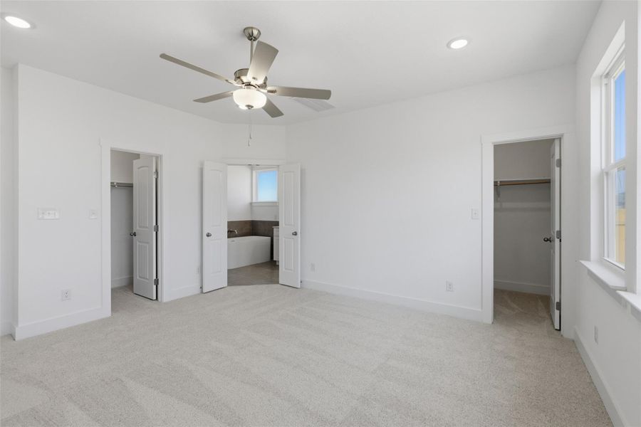 Spacious, unfurnished interior of a new home in Enclave at Cele, Pflugerville (Image 26).