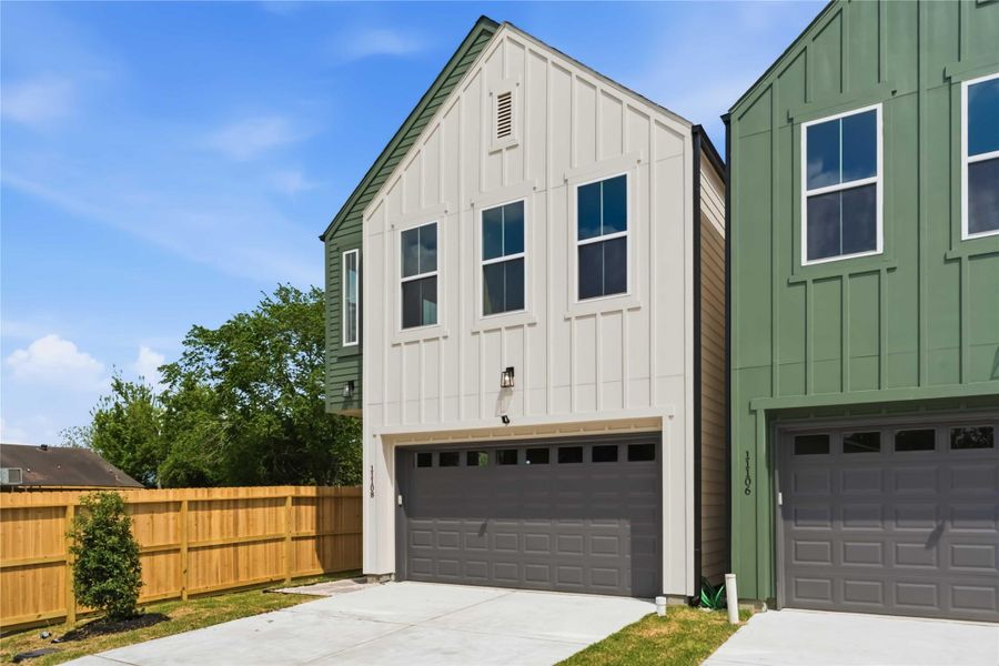 Front exterior of a new home in , Houston, TX, highlighting curb appeal (Image 24).