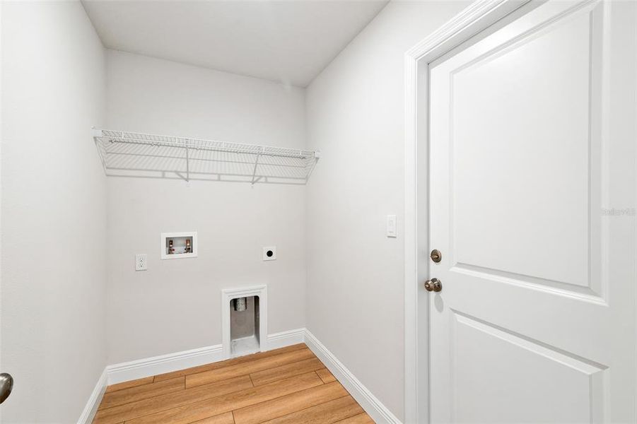 Spacious, unfurnished interior of a new home in , Ocala (Image 33).