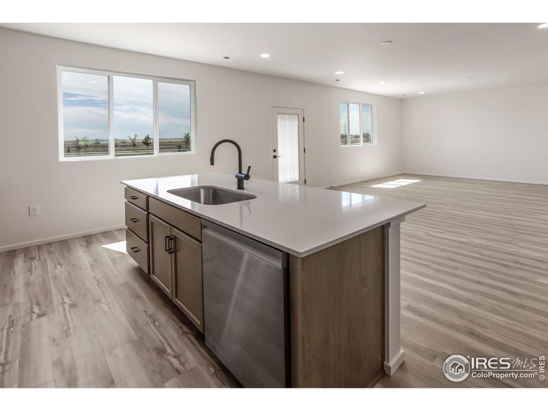 KITCHEN ISLAND KITCHEN ISLAND