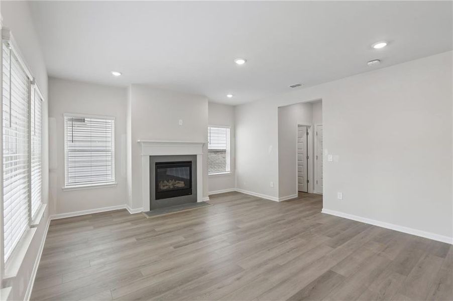Spacious, unfurnished interior of a new home in Martin Springs - Estate Series, Lawrenceville (Image 45).