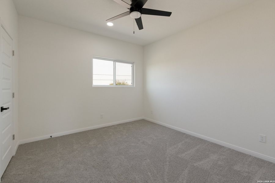 Spacious, unfurnished interior of a new home in , Schertz (Image 12).
