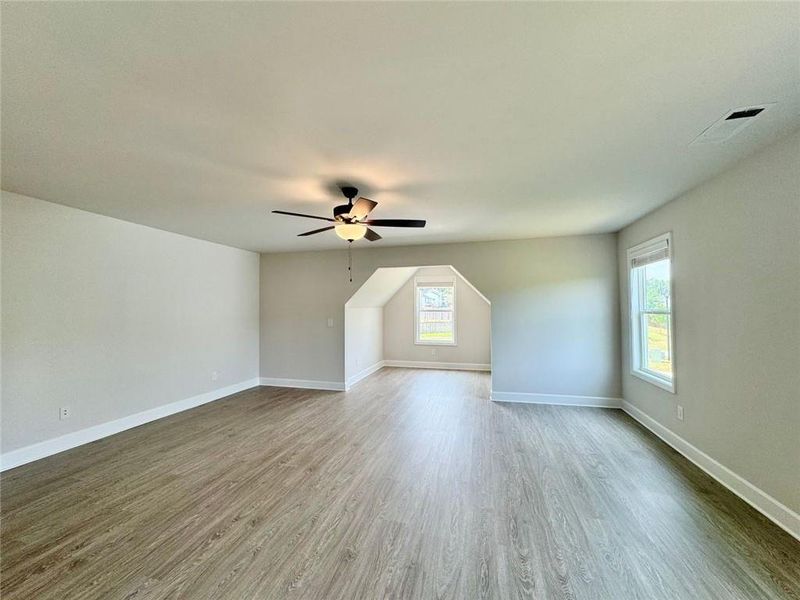 Spacious, unfurnished interior of a new home in , Lula (Image 11).