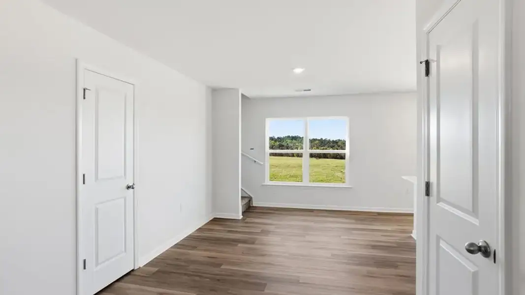 Spacious, unfurnished interior of a new home in Baxter Village, Boiling Springs (Image 25).