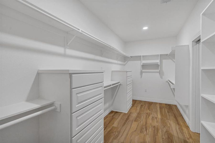 Spacious, unfurnished interior of a new home in , Tolar (Image 23). Spacious, unfurnished interior of a new home in , Tolar (Image 23).