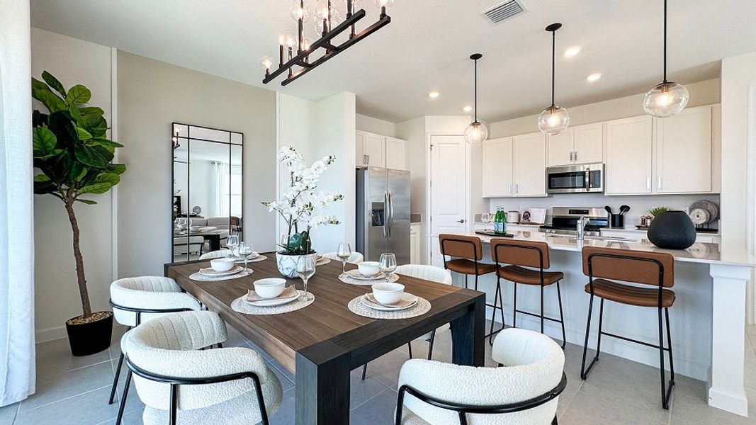 1871 Atlanta Dining 1of2 F1 Base2