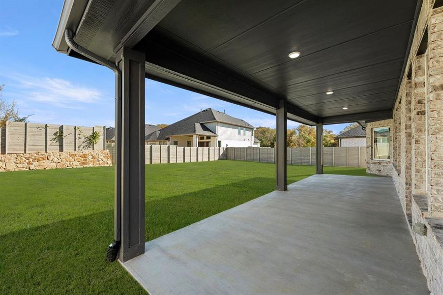 25. 2704 Andesite - Patio 25. 2704 Andesite - Patio