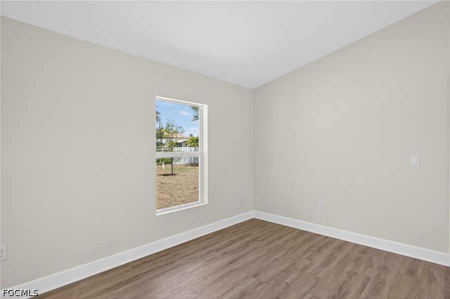 Spacious, unfurnished interior of a new home in Cape Coral, Cape Coral (Image 20).