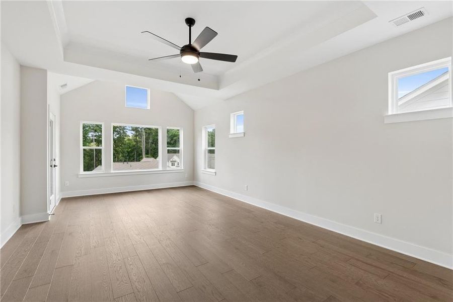 Spacious, unfurnished interior of a new home in Havencroft, Woodstock (Image 15). Spacious, unfurnished interior of a new home in Havencroft, Woodstock (Image 15).