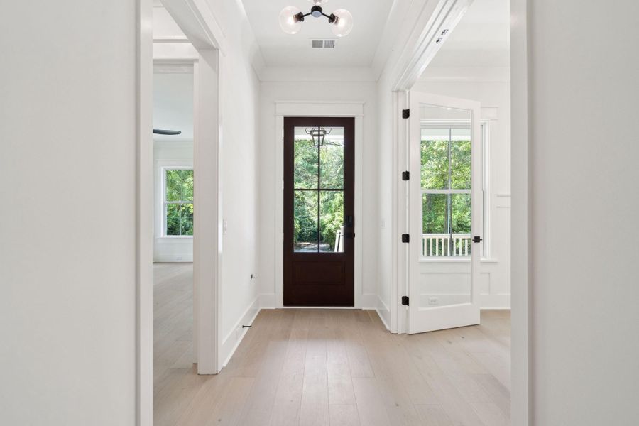 Spacious, unfurnished interior of a new home in , Johns Island (Image 49).