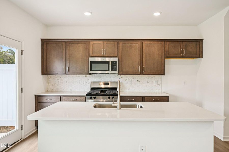 8-web-or-mls-Flagstone Wy-S1110-008