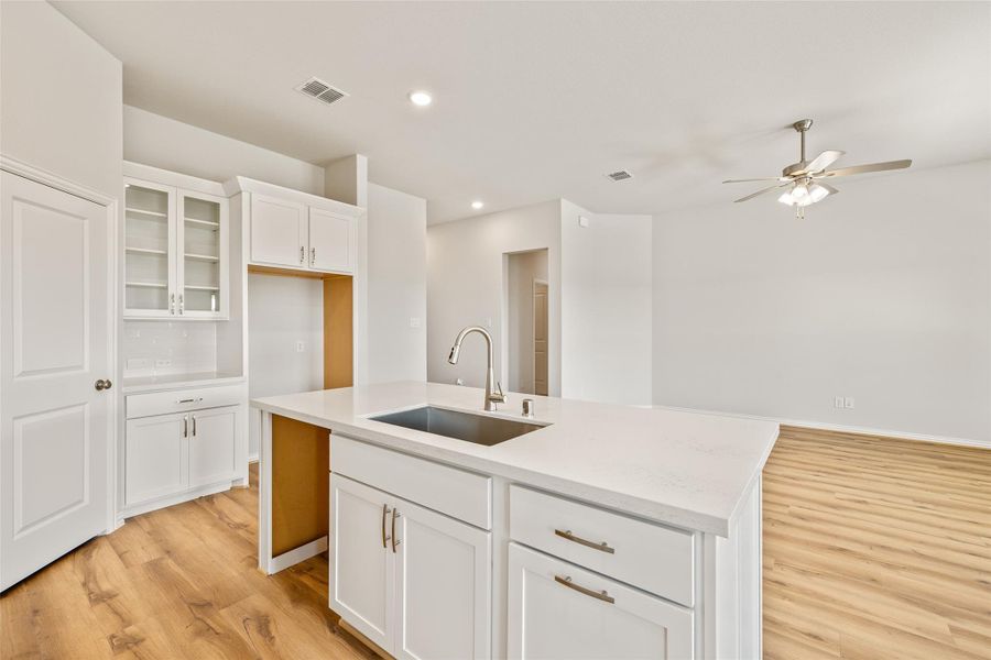 Furnished interior view inside a new home in River Ranch, Dayton (Image 10).