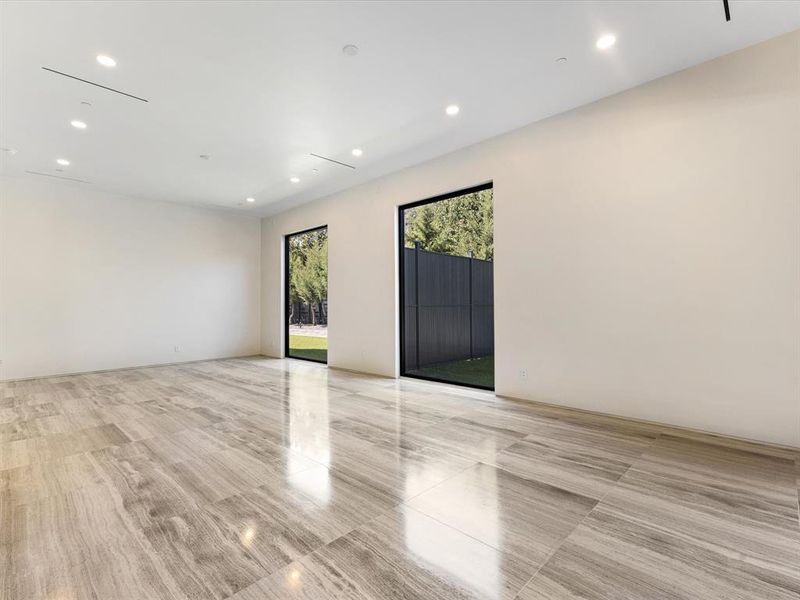 Spacious, unfurnished interior of a new home in , Dallas (Image 15).