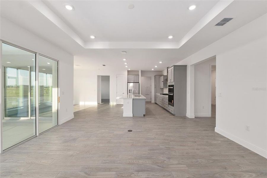 Spacious, unfurnished interior of a new home in , Ocala (Image 41).