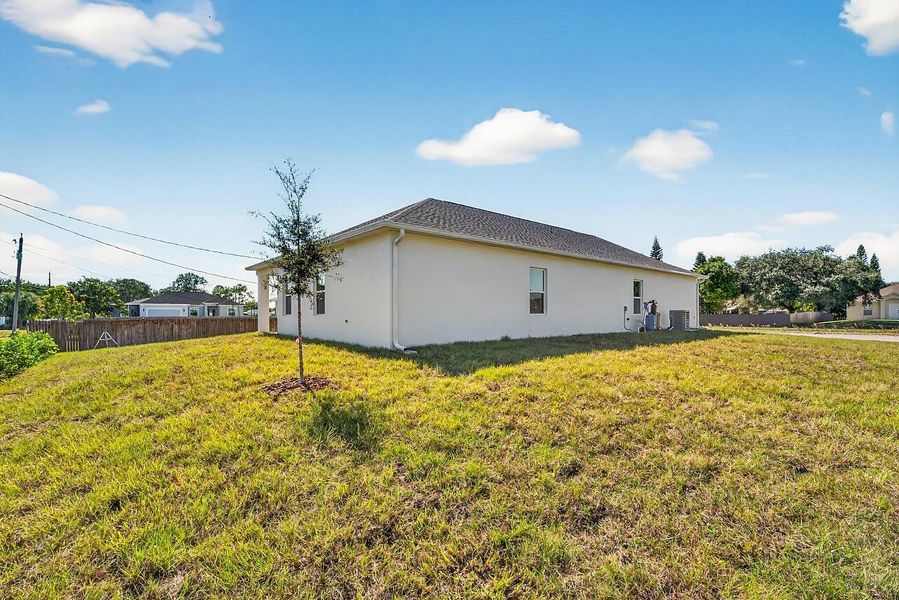 Exterior details and patio area of a home in , Vero Beach (Image 29).