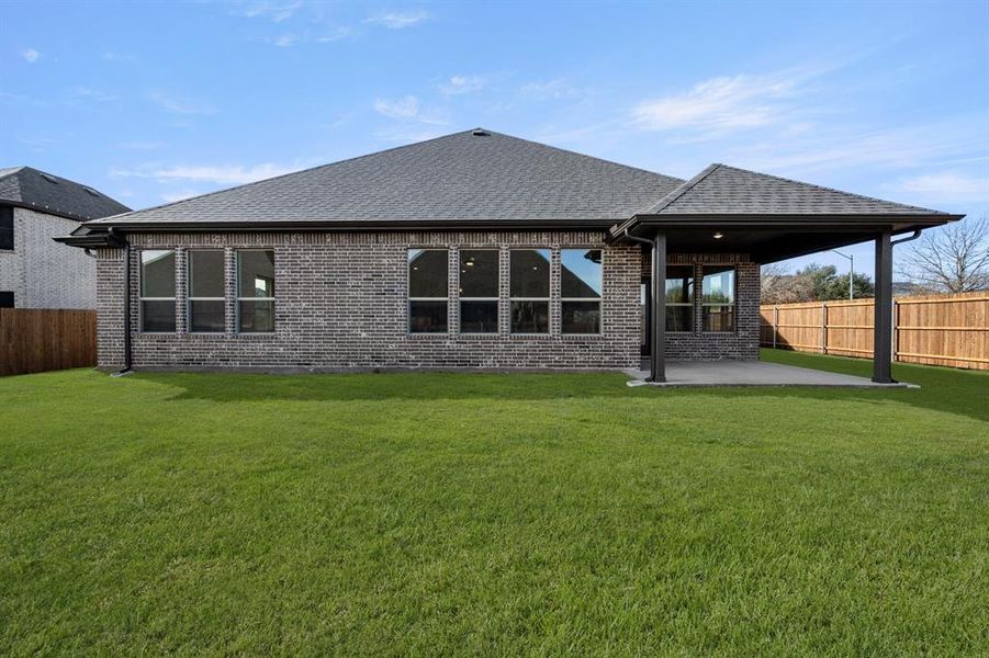 901 Meadowview- Back-3