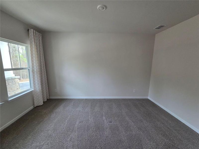 Spacious, unfurnished interior of a new home in , Dawsonville (Image 11).