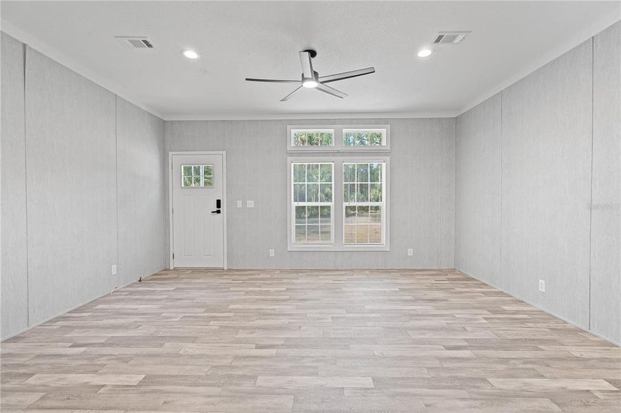 Spacious, unfurnished interior of a new home in , Inglis (Image 15).