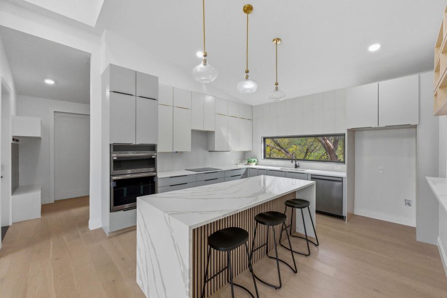 Furnished interior view inside a new home in , Austin (Image 27). Furnished interior view inside a new home in , Austin (Image 27).