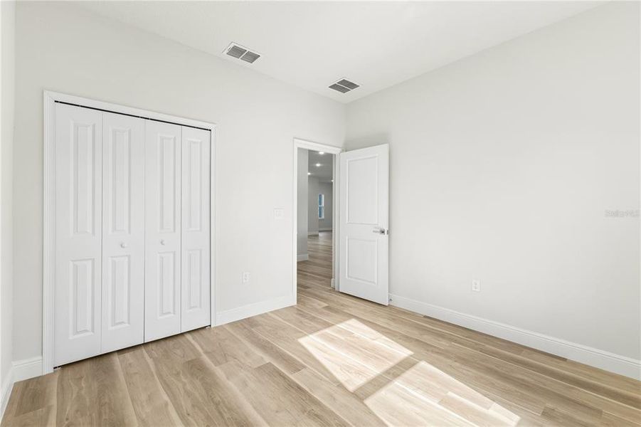 Spacious, unfurnished interior of a new home in , Ocala (Image 22).