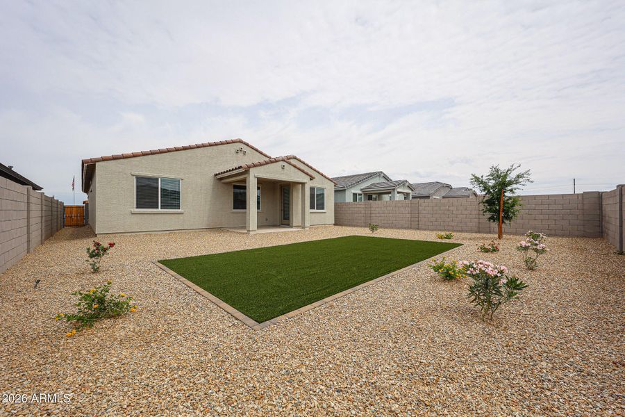 38_Lakes-REDFor-Sale