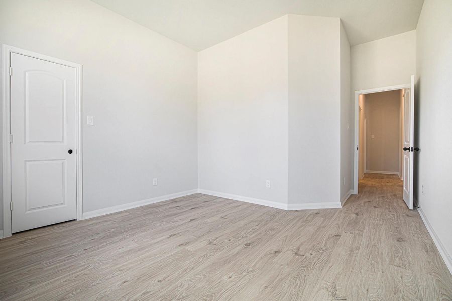 Spacious, unfurnished interior of a new home in Oakwood Ranch, Willis (Image 15). Spacious, unfurnished interior of a new home in Oakwood Ranch, Willis (Image 15).