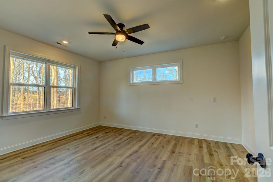 Spacious, unfurnished interior of a new home in , Bessemer City (Image 27).