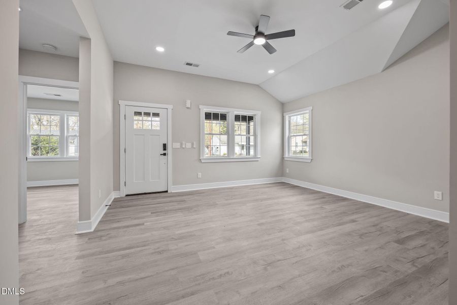 11-web-or-mls-6S8A1747