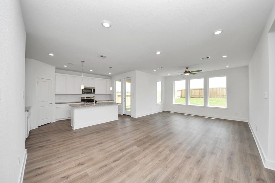 Spacious, unfurnished interior of a new home in The Canopies, Splendora (Image 20). Spacious, unfurnished interior of a new home in The Canopies, Splendora (Image 20).