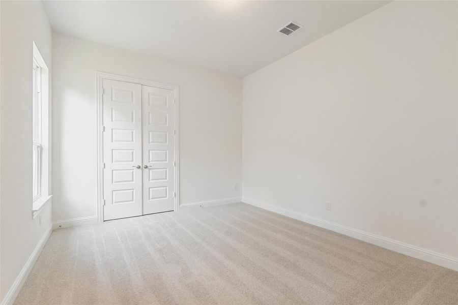 Spacious, unfurnished interior of a new home in Brookewater, Rosenberg (Image 25).