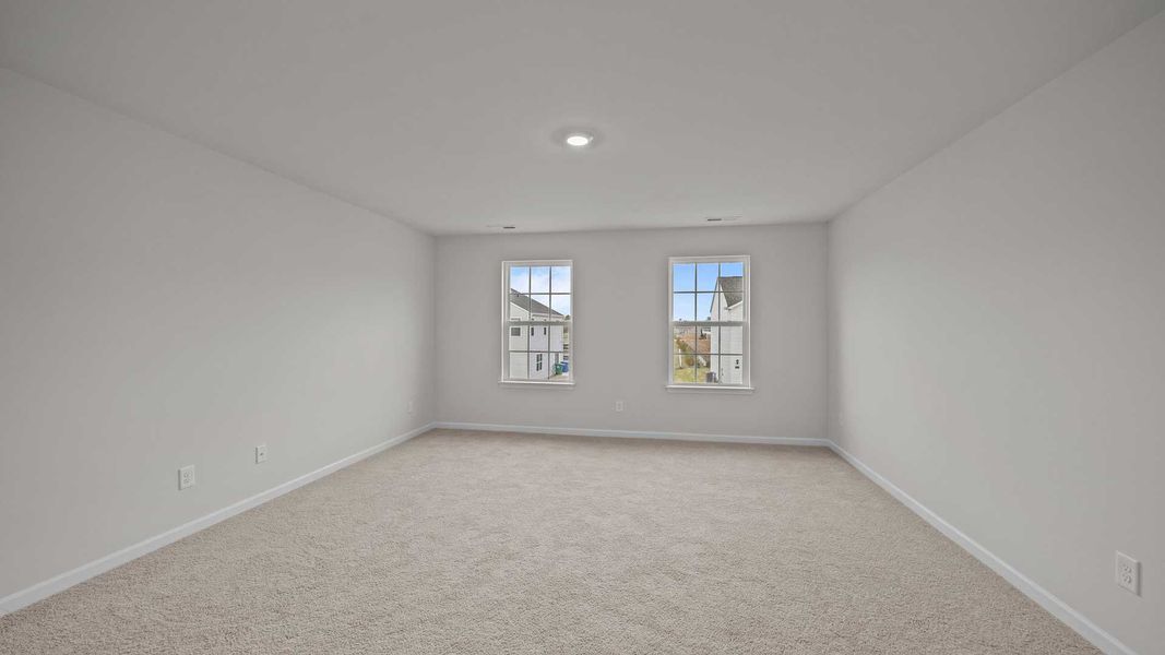 Spacious, unfurnished interior of a new home in Ridgewood Farms, Winterville (Image 28).