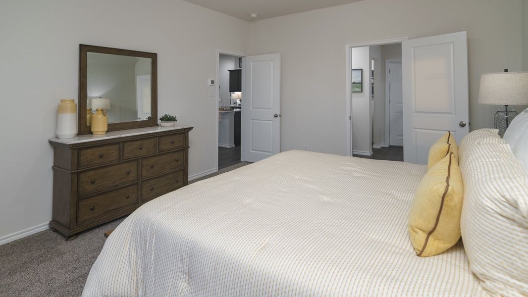 Furnished interior view inside a new home in Stonewyck Farms, Ennis (Image 6).
