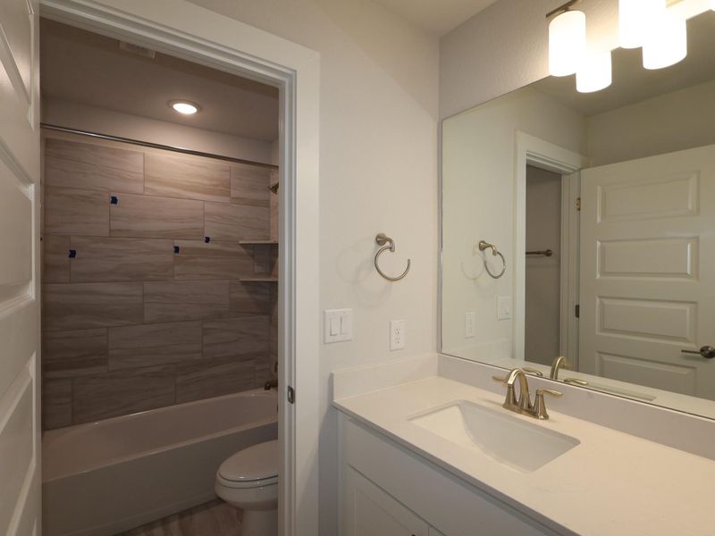 Furnished interior view inside a new home in Edgewood, Leander (Image 7). Furnished interior view inside a new home in Edgewood, Leander (Image 7).