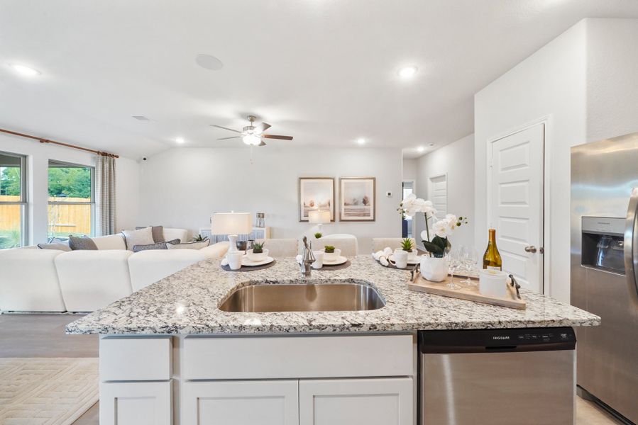 Lexington Heights Model Home - Golden - Kitchen Lexington Heights Model Home - Golden - Kitchen