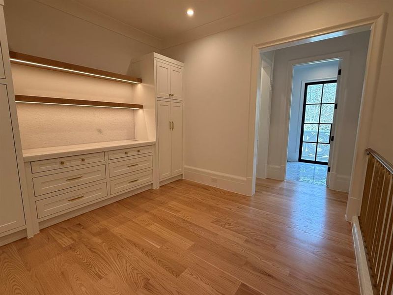 Spacious, unfurnished interior of a new home in , University Park (Image 9).
