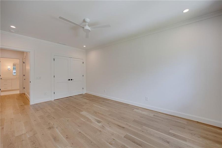 Spacious, unfurnished interior of a new home in , Atlanta (Image 102). Spacious, unfurnished interior of a new home in , Atlanta (Image 102).