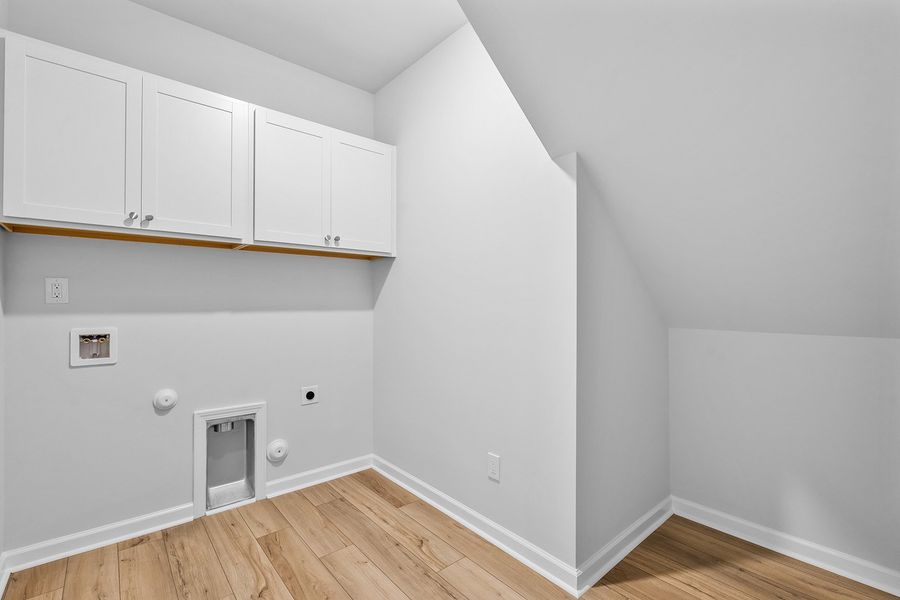 Image 32 of a home in Hanes Lake.