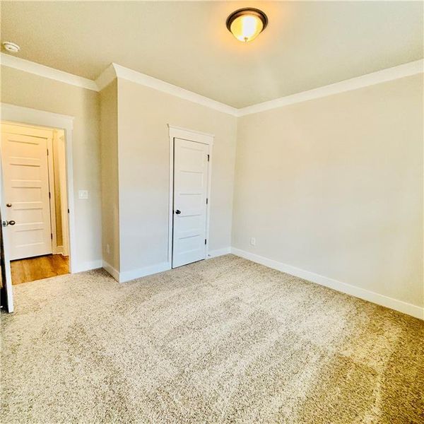 Spacious, unfurnished interior of a new home in Rosewood Lake Estates, Hoschton (Image 12).