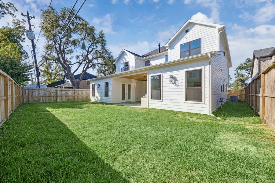 Exterior details and patio area of a home in , Houston (Image 1). Exterior details and patio area of a home in , Houston (Image 1).