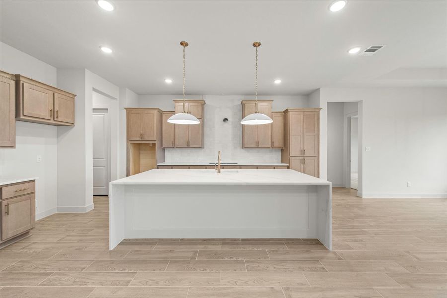 Representative image. Features, selections, and colors may vary.