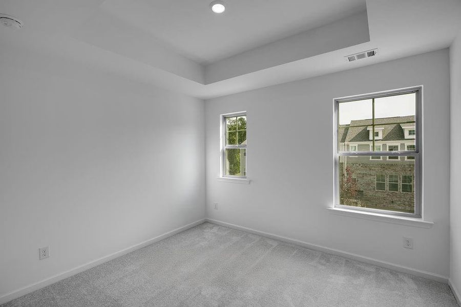 Spacious, unfurnished interior of a new home in Hampton Trace, Marietta (Image 18).