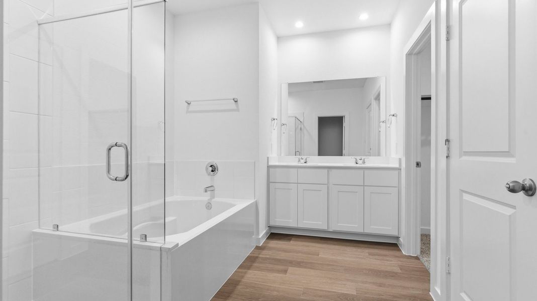 Representative furnished interior of a home built from the Jackson by D.R. Horton in Grand Cay Harbour, Texas City (Image 10). Representative furnished interior of a home built from the Jackson by D.R. Horton in Grand Cay Harbour, Texas City (Image 10).