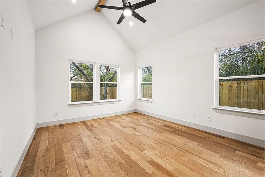 Spacious, unfurnished interior of a new home in , Dallas (Image 17).