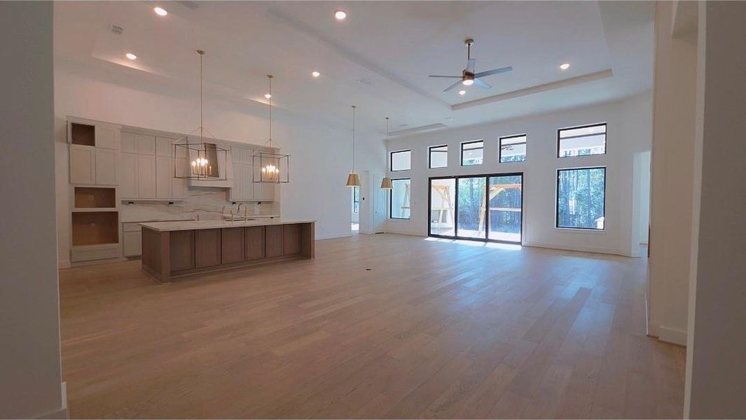 Open concept floor plan, giving plenty of space for friends and family. Open concept floor plan, giving plenty of space for friends and family.