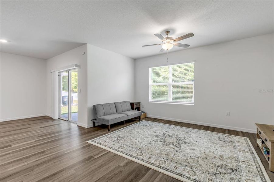 Spacious, unfurnished interior of a new home in , New Smyrna Beach (Image 38).